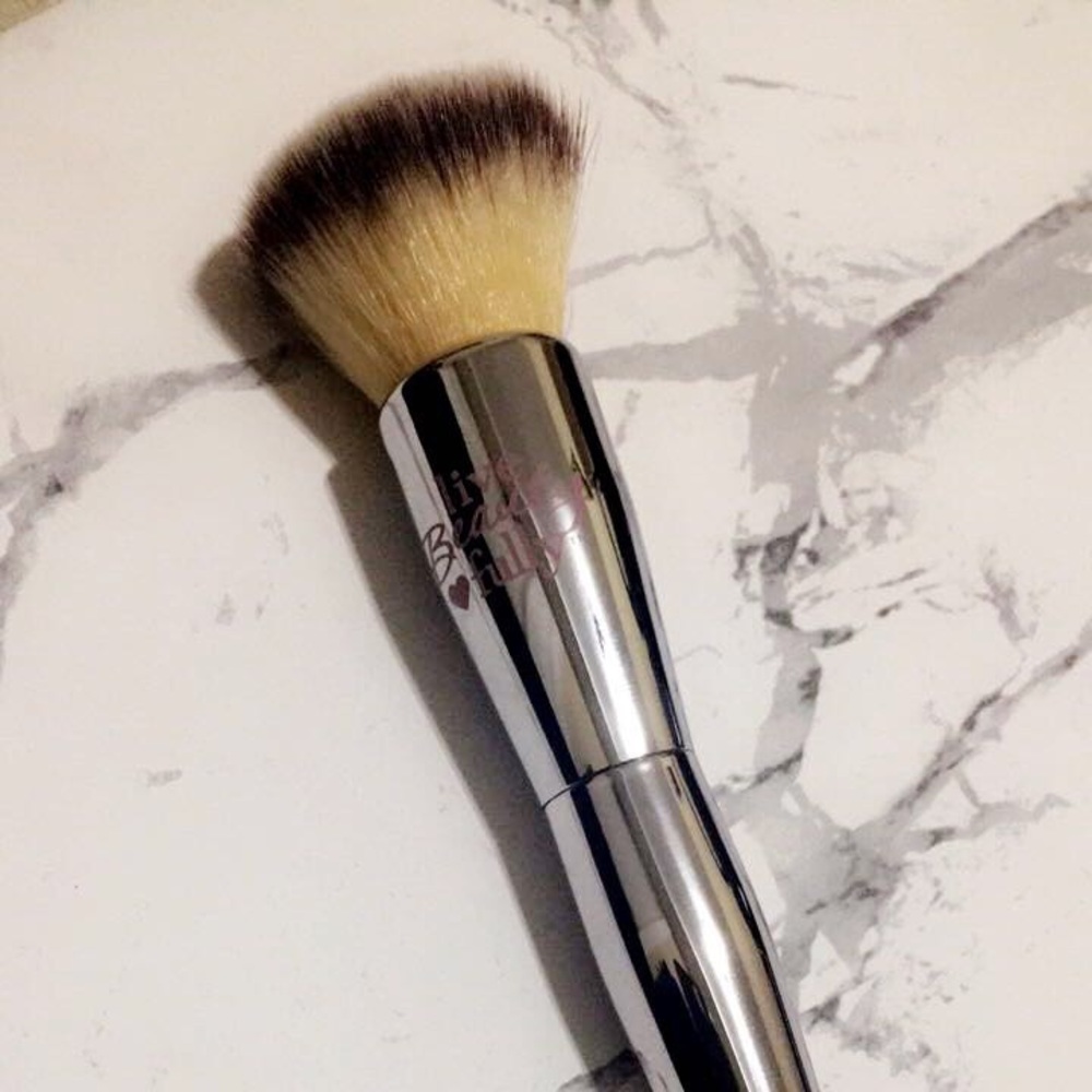 It cosmetics 206